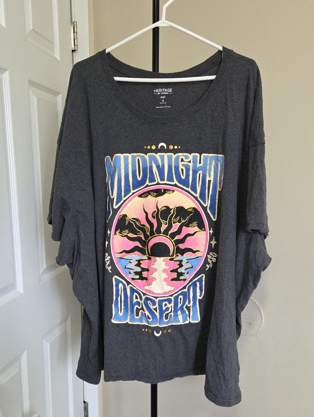 torrid 100% Cotton Charcoal 'Midnight Desert' Graphic Tee with Pink & Blue